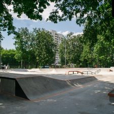 Бетонный скейт парк на Удальцова в Москве, в парке 50-летия Октября - FK-ramps