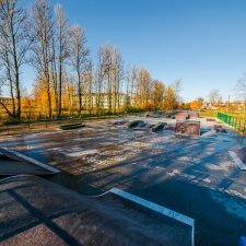 Деревянный скейт парк в Ленинградской области