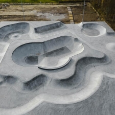 Уникальный бетонный скейт парк в Ярославской области