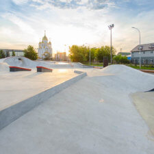 Бетонный скейтпарк и асфальтовый памптрек в Иваново