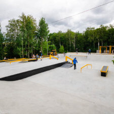 Бетонный скейт парк в Буграх