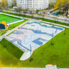 Бетонный скейт парк в парке Яуза (Москва)