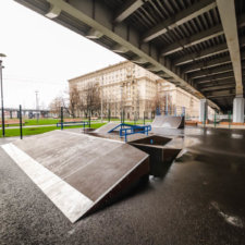 Деревянный скейт парк на пр.Стачек (СПб)
