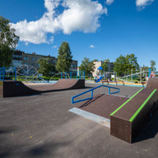 Деревянный скейт парк в Ополье (ЛО)
