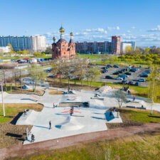 Бетонный скейт парк на ул.Добровольцев (СПб)
