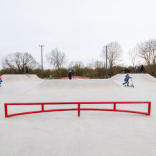 Бетонный скейт парк в Коммунаре