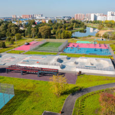 Бетонный скейт-парк на ул. Брусилова Москва