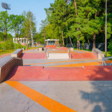 Бетонный уличный скейт парк Авангард (Москва)