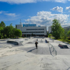 Бетонный скейт-парк на Передовиков (СПб)