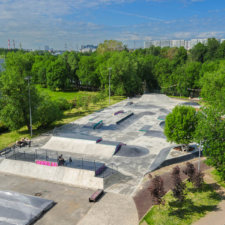 Бетонный скейт-парк на Передовиков (СПб)