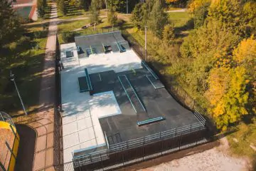 Деревянная скейт-плаза в&nbsp;Измайловском парке превью 1