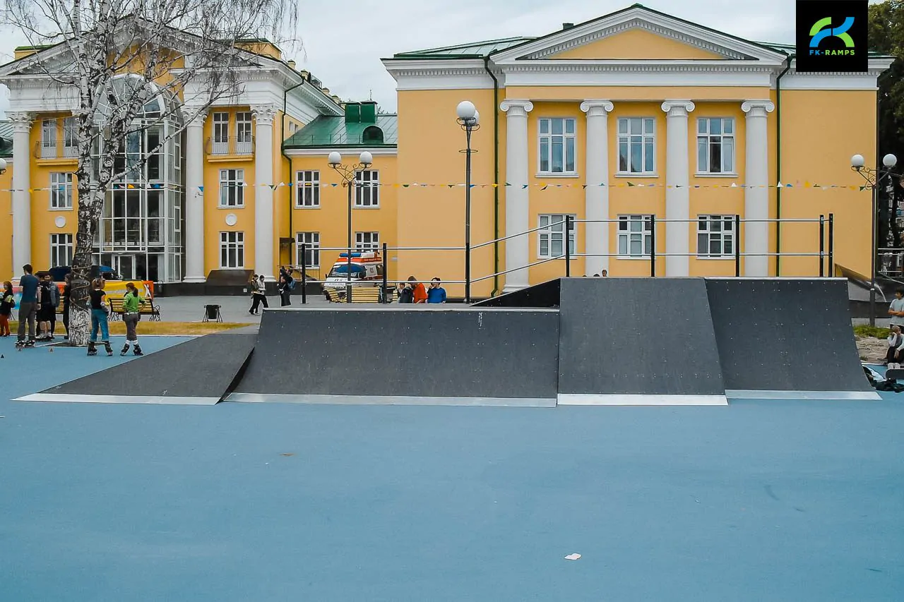 Деревянный скейт-парк у&nbsp;Дворца искусств &laquo;Пионер&raquo; фото 5