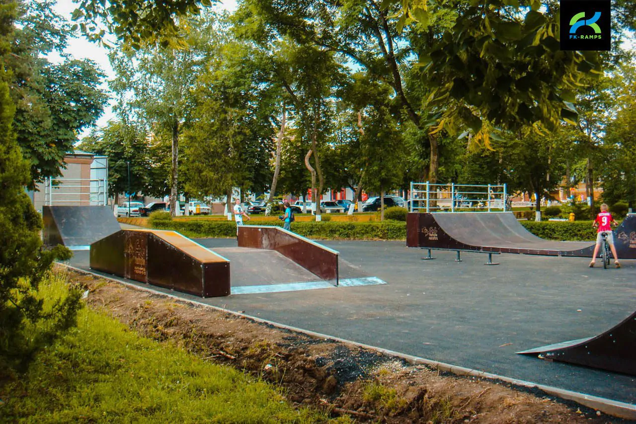 Деревянный скейт‑парк в&nbsp;Лабинске, Краснодарский кр. фото 1