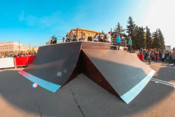 Деревянный скейт-парк у&nbsp;памятника Курчатову превью 1