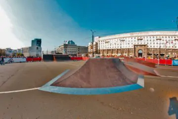 Деревянный скейт-парк у&nbsp;памятника Курчатову превью 1
