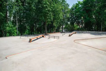 Бетонный скейт-парк LSD Park&nbsp;2.0&nbsp;на ул. Удальцова превью 1