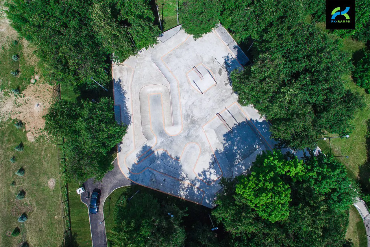 Бетонный скейт-парк LSD Park&nbsp;2.0&nbsp;на ул. Удальцова фото 23