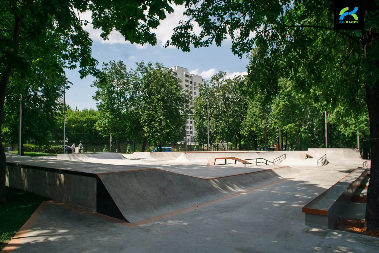 Бетонный скейт-парк LSD Park&nbsp;2.0&nbsp;на ул. Удальцова фото 3