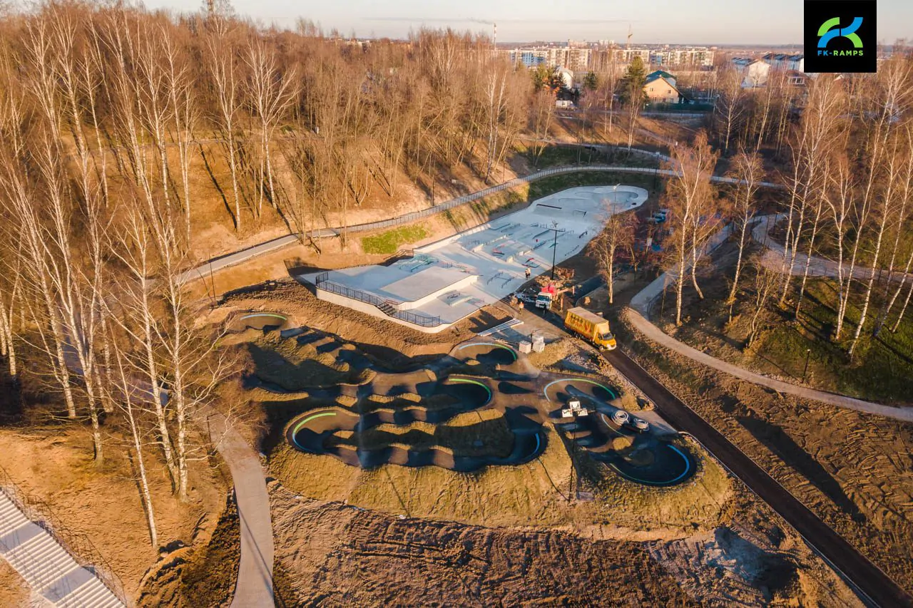 Скейт-парк и памп трек на Песчанке, Всеволожск фото 38