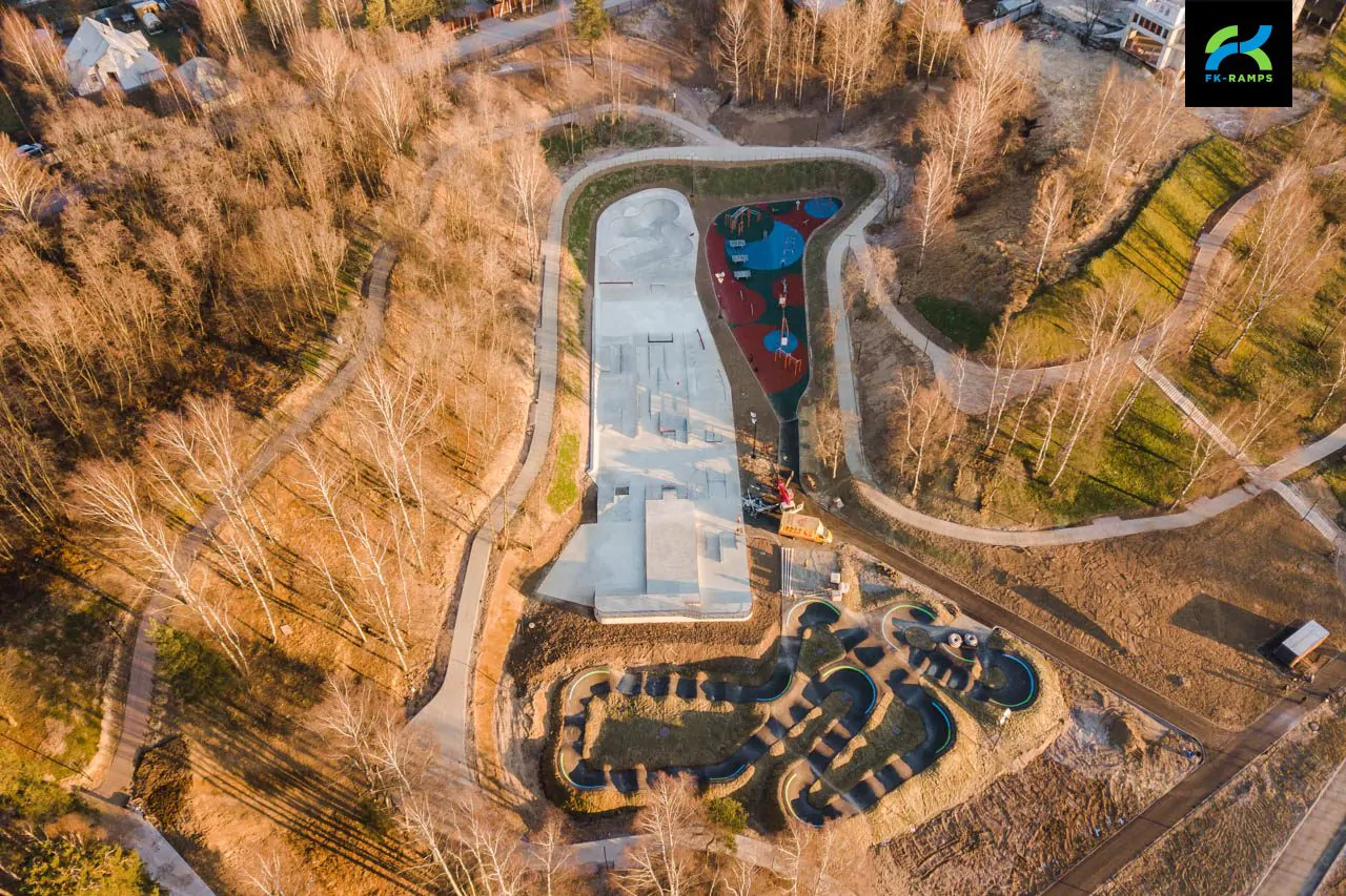 Скейт-парк и памп трек на Песчанке, Всеволожск фото 39