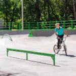 ПРАВИЛА ПОВЕДЕНИЯ В СКЕЙТ ПАРКЕ И ПАМП ТРЕКЕ. ВСЁ, ЧТО ВЫ ХОТЕЛИ ЗНАТЬ, НО БОЯЛИСЬ СПРОСИТЬ!