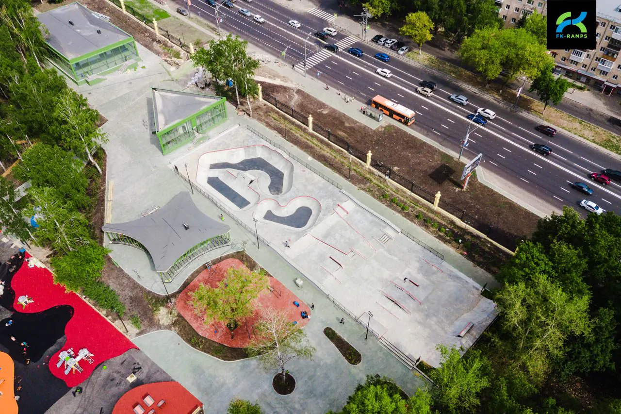 Бетонный скейт-парк в&nbsp;парке &laquo;Швейцария&raquo; фото 26
