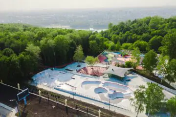 Бетонный скейт-парк в&nbsp;парке &laquo;Швейцария&raquo; превью 1