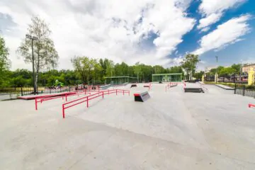 Бетонный скейт-парк в&nbsp;парке &laquo;Швейцария&raquo; превью 1