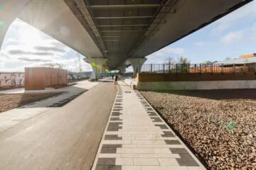 Бетонный боул и&nbsp;памп-трек под мостом Бетанкура превью 1