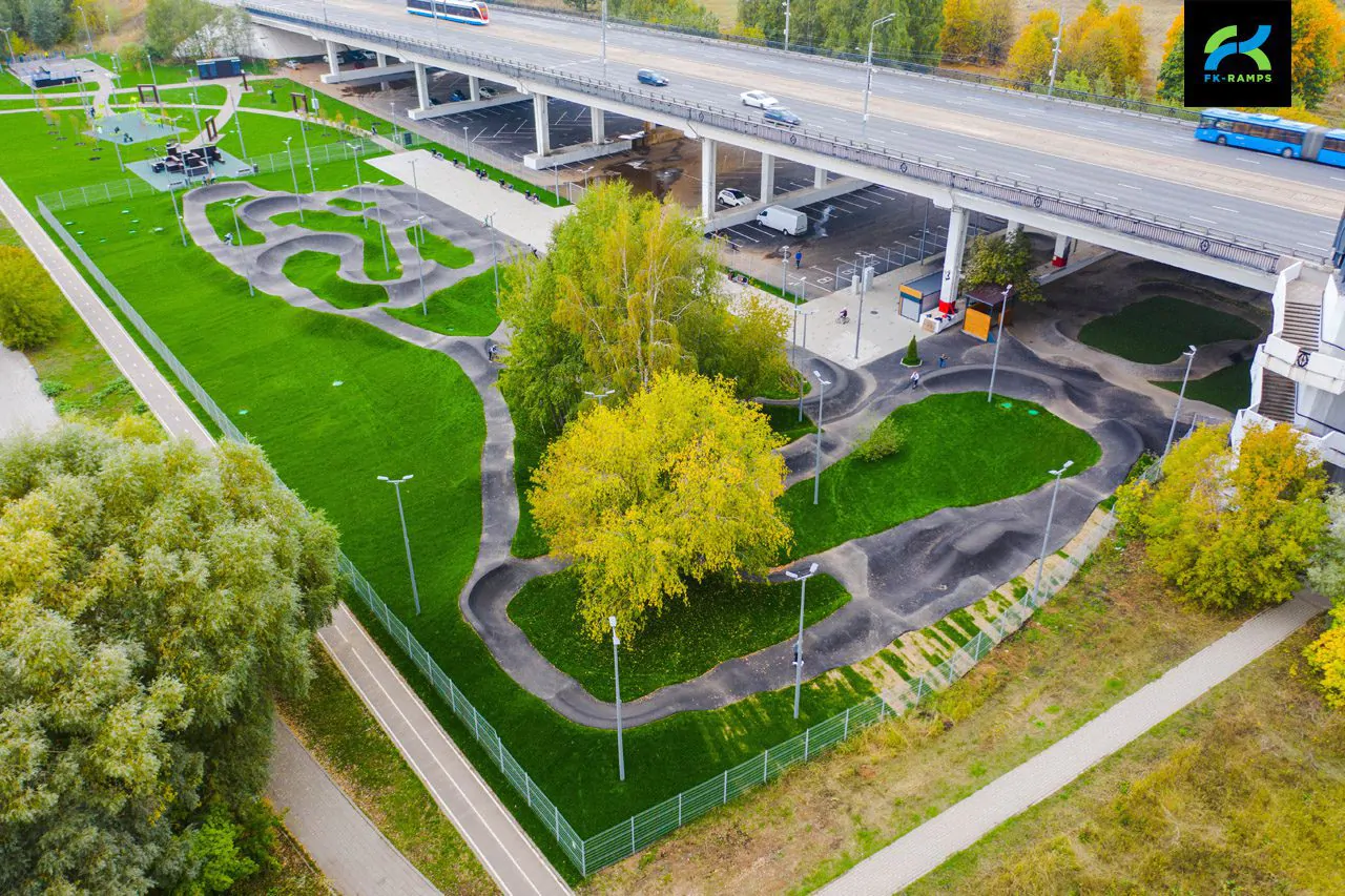 Асфальтовый памп трек в Строгино (Москва)