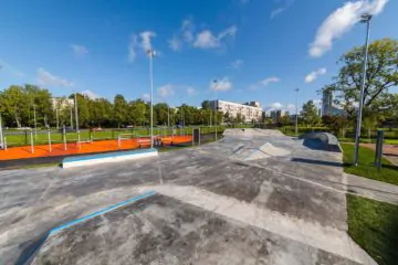 Бетонный скейт-парк на пр. Ветеранов, 58 превью 1