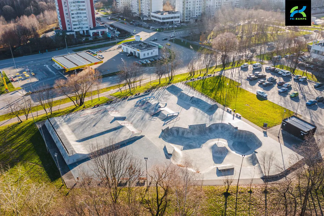 Бетонный скейт-парк на&nbsp;Айвазовского (Москва) фото 15