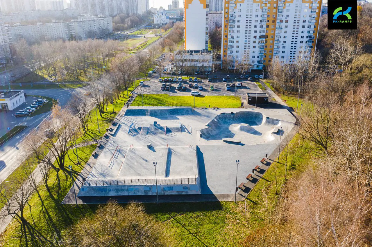 Бетонный скейт-парк на&nbsp;Айвазовского (Москва) фото 16