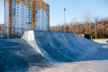 Бетонный скейт-парк на&nbsp;Айвазовского (Москва) превью 1