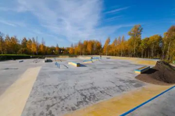 Бетонный скейт-парк в&nbsp;Металлострое превью 1