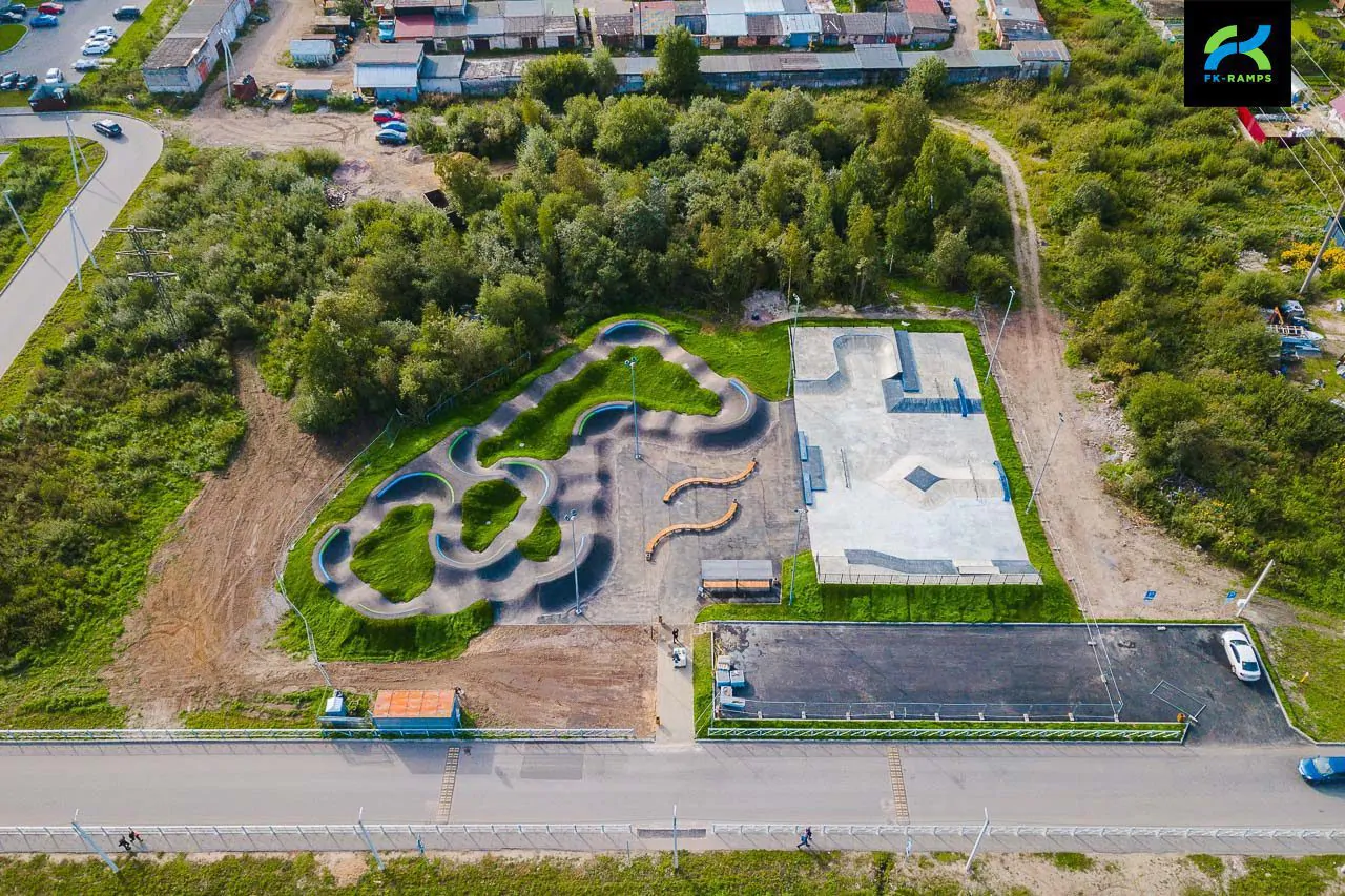 Бетонный скейт-парк и&nbsp;асфальтовый памп-трек в&nbsp;Кировске