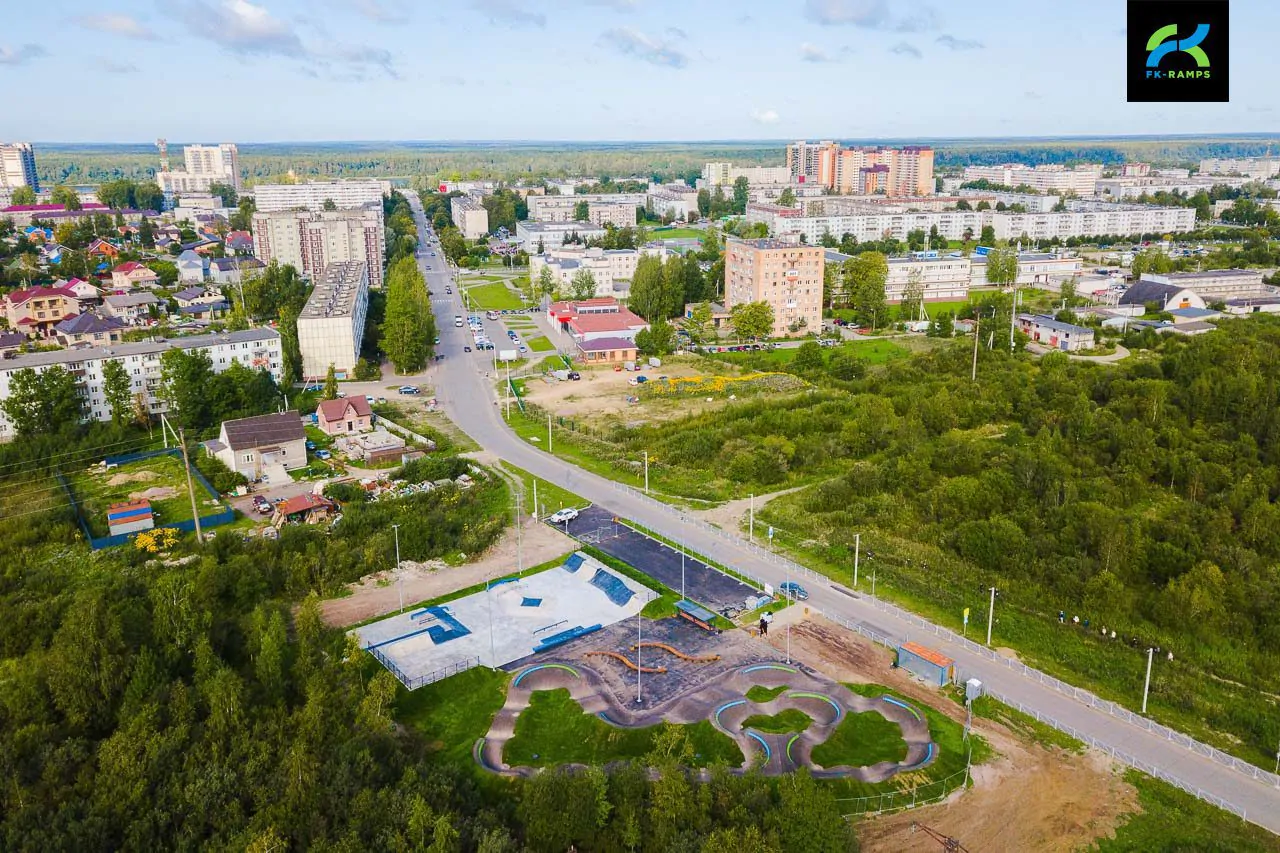 Бетонный скейт-парк и&nbsp;асфальтовый памп-трек в&nbsp;Кировске фото 35