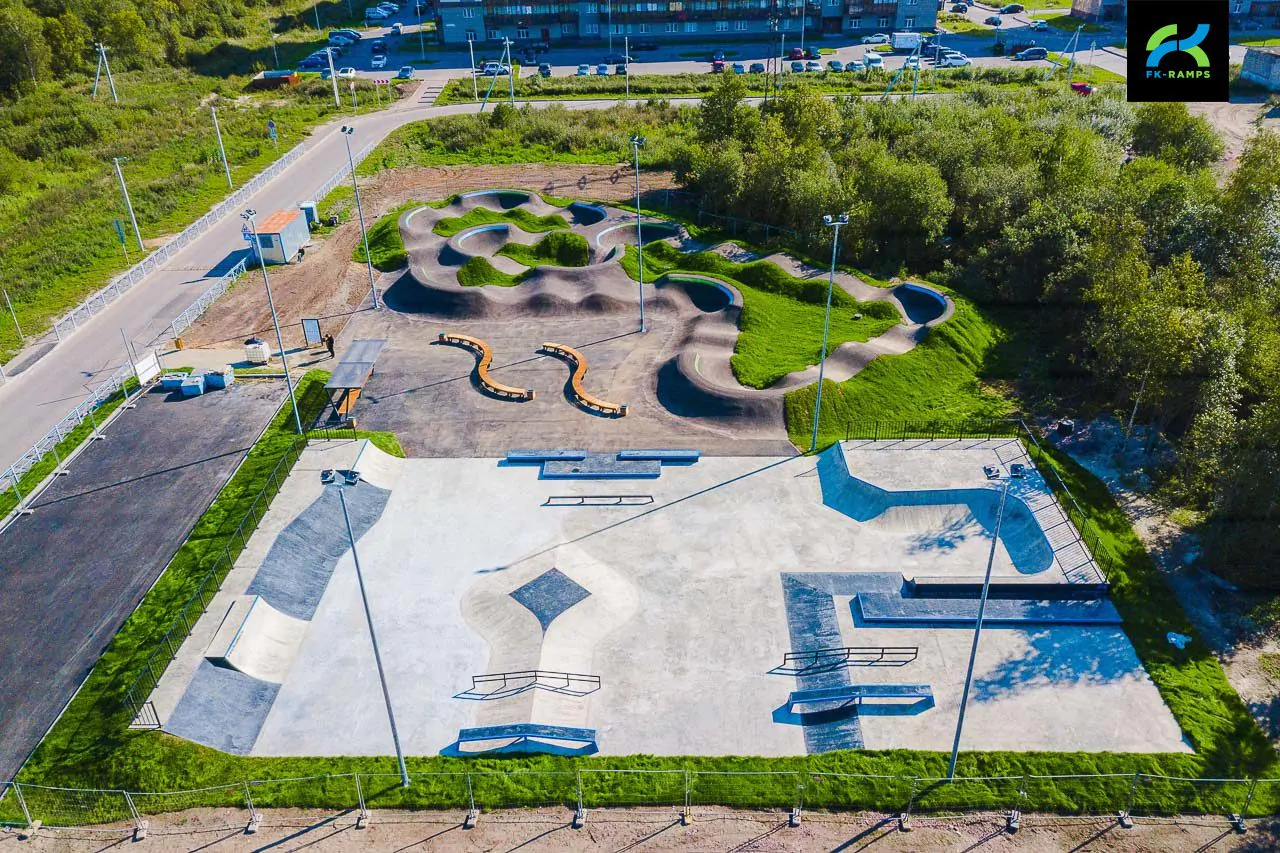 Бетонный скейт-парк и&nbsp;асфальтовый памп-трек в&nbsp;Кировске фото 40