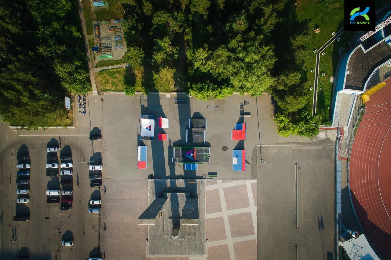 Каркасный скейт-парк в&nbsp;Челябинске на&nbsp;площади Науки фото 9