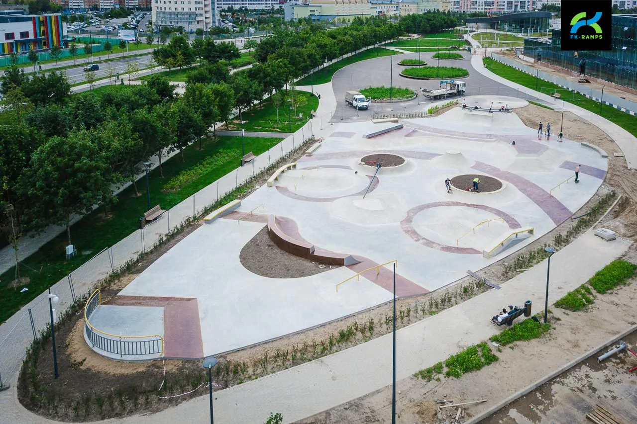 Бетонный скейт-парк на&nbsp;Ходынском поле фото 5