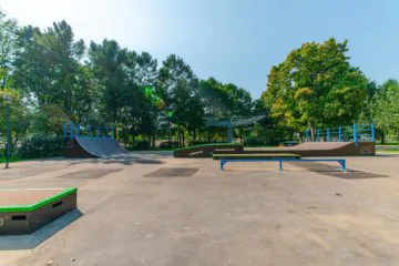 Деревянный скейт-парк в&nbsp;парке&nbsp;им. Федорова, Москва превью 1