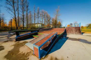 Деревянный скейт-парк в&nbsp;Дубровке, Ленинградская обл. превью 1
