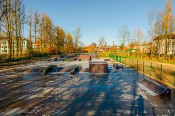 Деревянный скейт-парк в&nbsp;Дубровке, Ленинградская обл. превью 1