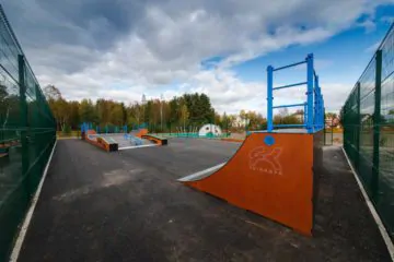 Деревянный скейт-парк в&nbsp;Левашово в&nbsp;Санкт-Петербурге превью 1