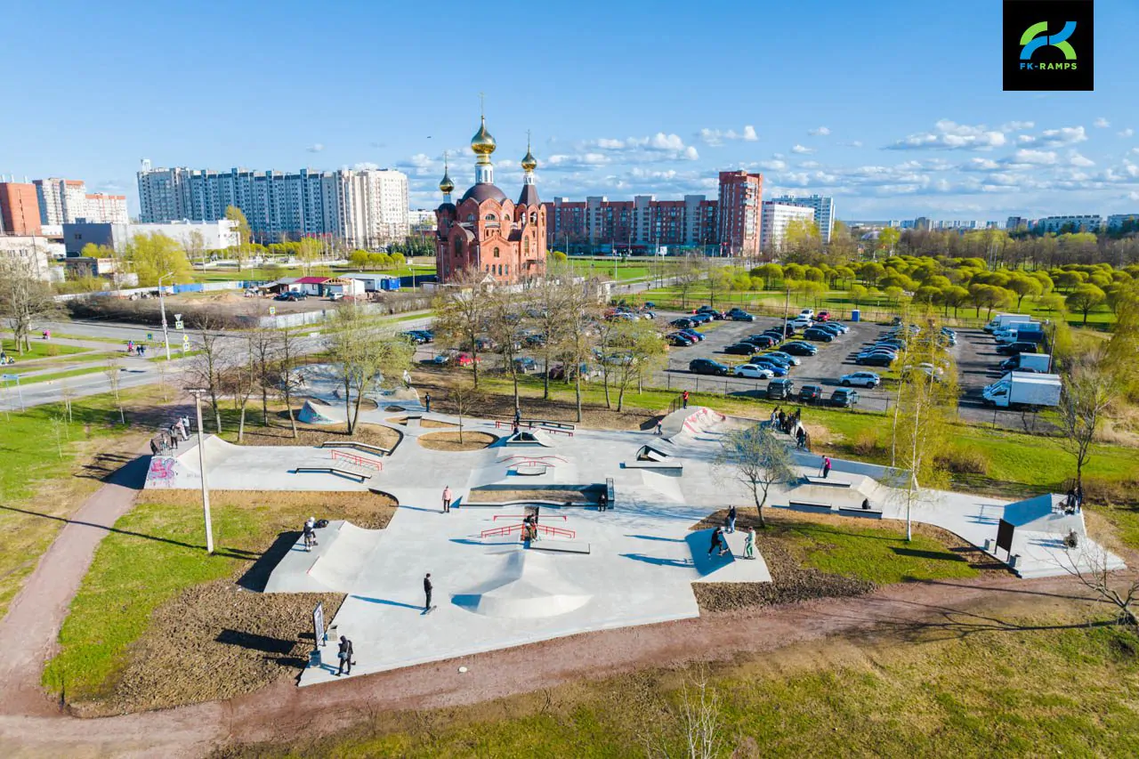 Бетонный скейт-парк на ул. Добровольцев (СПб) фото 12