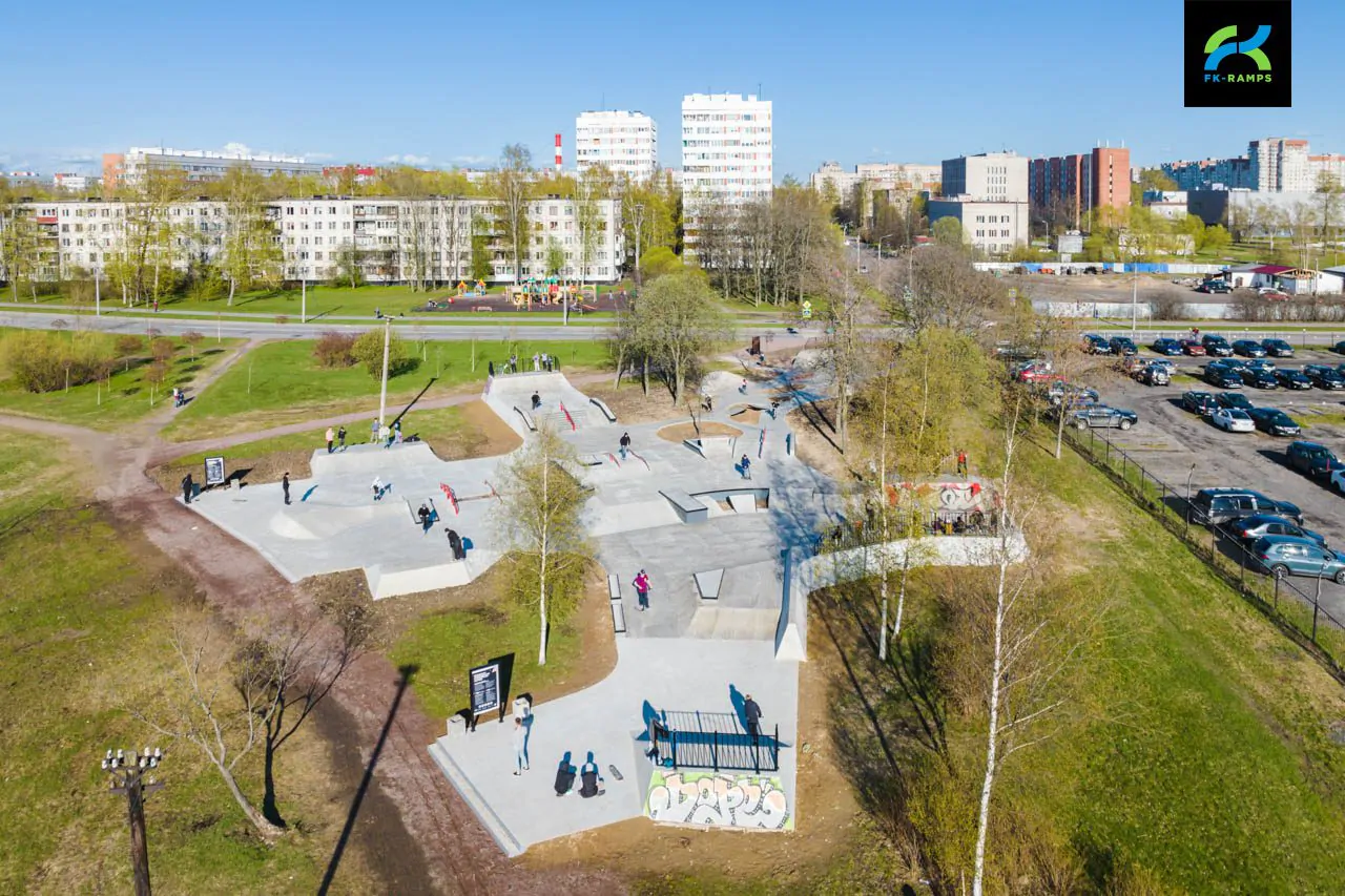 Бетонный скейт-парк на ул. Добровольцев (СПб) фото 9