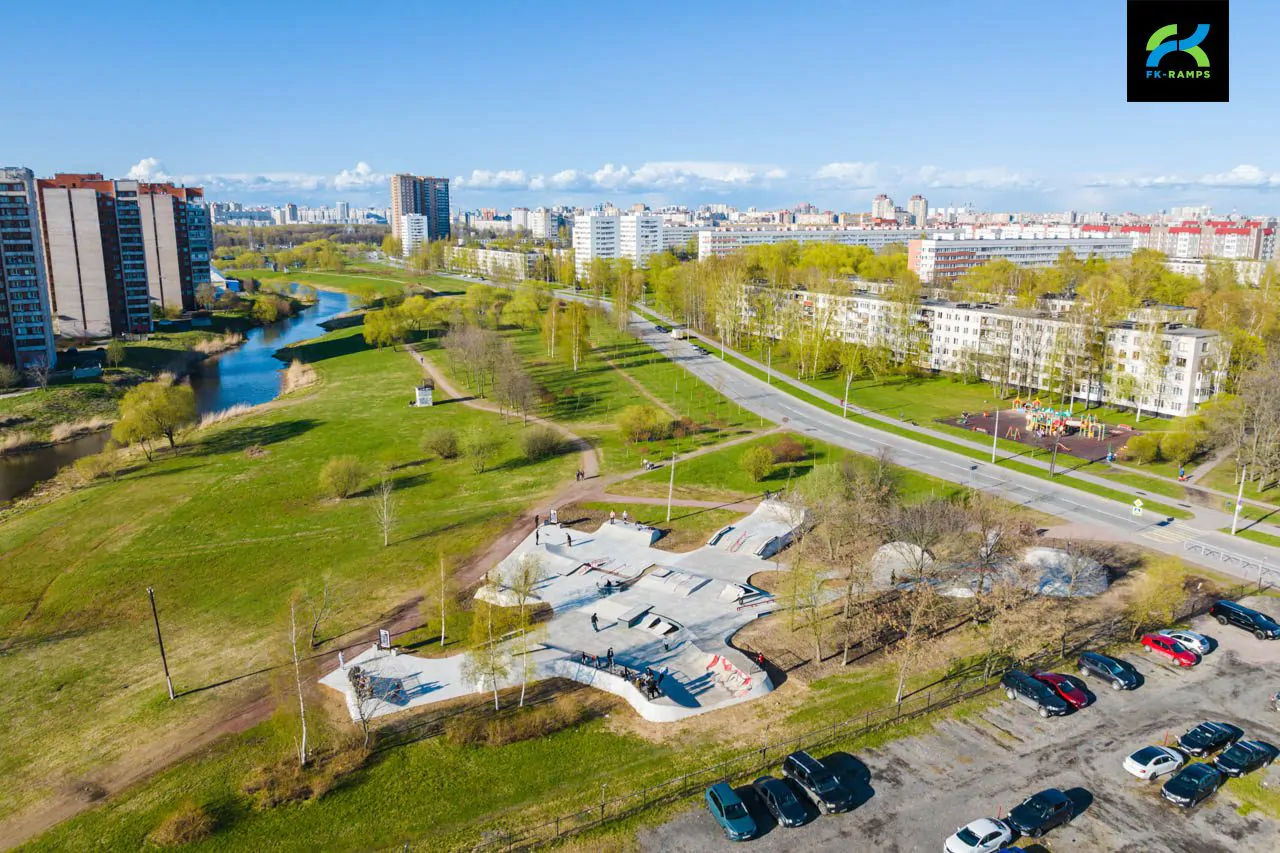 Бетонный скейт-парк на ул. Добровольцев (СПб) фото 8