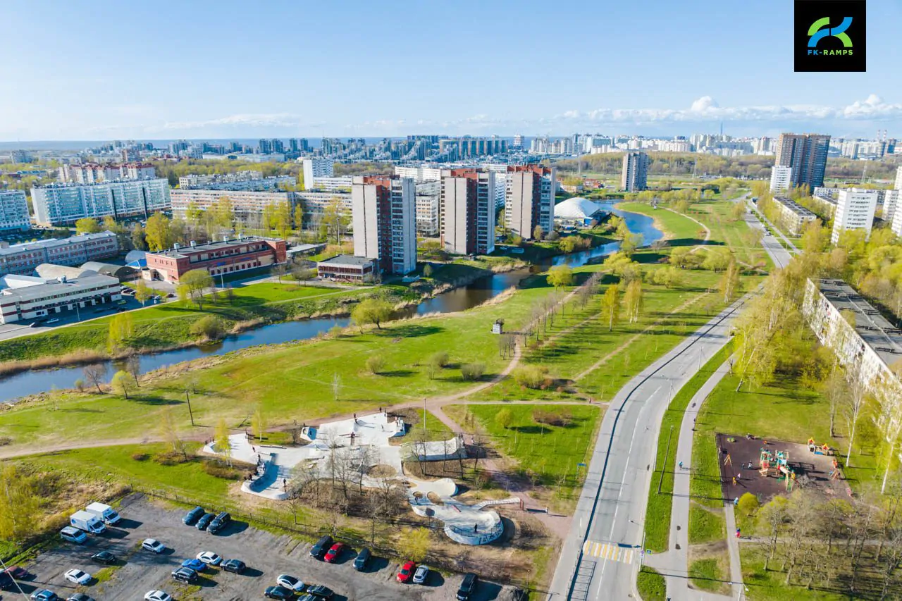 Бетонный скейт-парк на ул. Добровольцев (СПб) фото 6