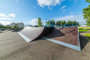 Скейт-парк и&nbsp;памп-трек в&nbsp;парке Авиаторов (СПб) превью 1