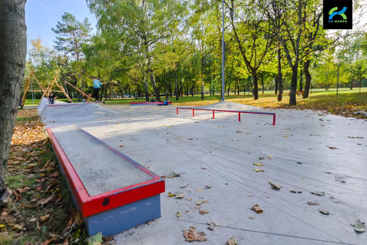 Скейт-парк в&nbsp;парке 40-летия ВЛКСМ Москва фото 2